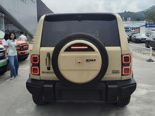 月上市网传或卖20-30万还会有人买？冰球突破平台iCAR V27将于明年3(图4)