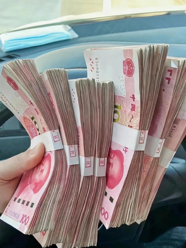 多存钱：坚持5个不买钱越存越多冰球突破网站2026年一定要(图1)